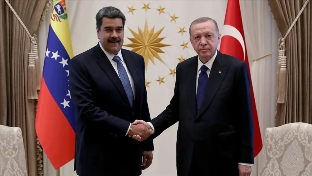أردوغان يدعو مادورو للحوار مع أمريكا وسط توترات الكاريبي