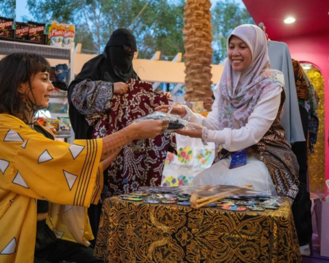 الثقافة الفلبينية تبهر زوار "انسجام عالمي" في الرياض