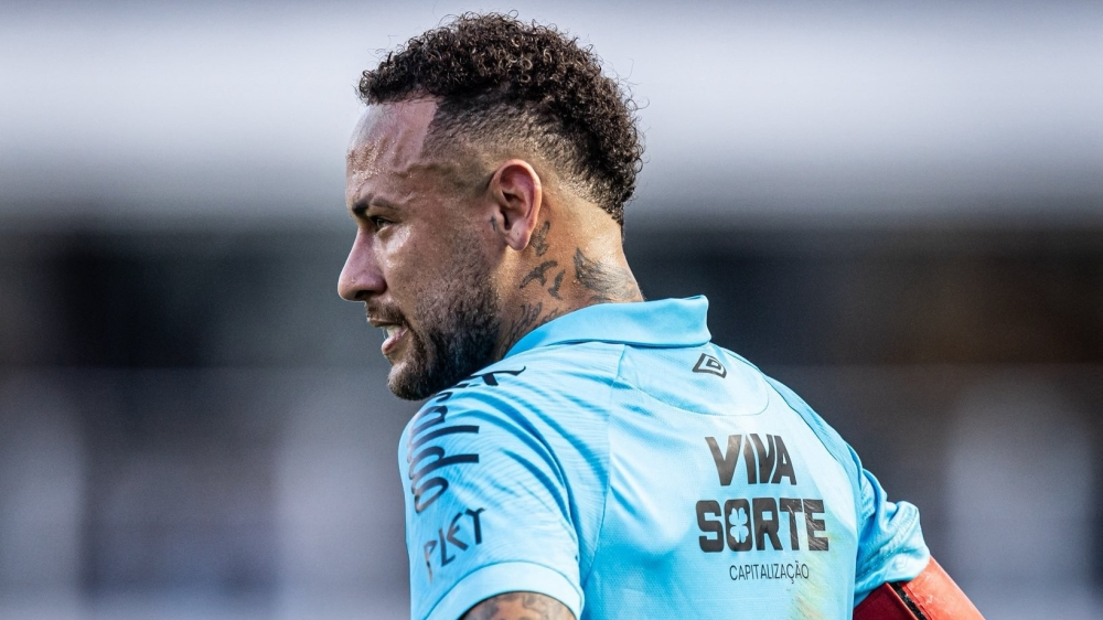 نيمار ينقذ سانتوس من الهبوط ويؤجل جراحة الركبة