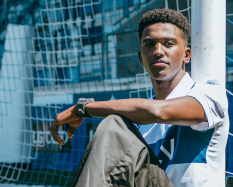 الأهلي يفاوض مهند آل سعد: تفاصيل صفقة الشتاء المرتقبة