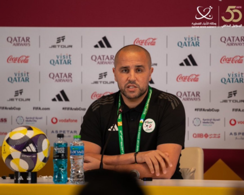 مجيد بوقرة يتحدى العراق في كأس العرب: مباراة نهائية وشرسة