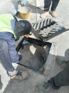 بلدية بقيق تنهي استعدادات موسم الأمطار بـ 160 كادراً و26 آلية