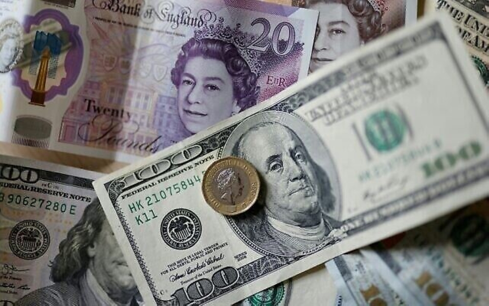 سعر الجنيه الإسترليني اليوم مقابل الدولار واليورو وأداء بورصة لندن