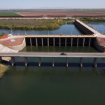 ترامب يهدد المكسيك برسوم جمركية بسبب نزاع المياه