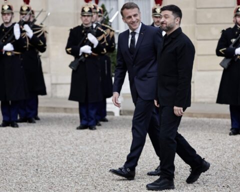 زيلينسكي يرد على ترامب: مستعدون لانتخابات أوكرانيا بشروط