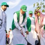 الغطاء النباتي يدعم مبادرة الرياض تتطوع بـ 80 ألف شتلة