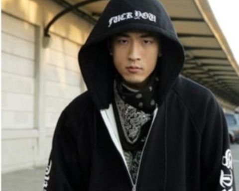 تيدي بارك يحصد وسام رئيس الوزراء في جوائز المحتوى الكوري 2025