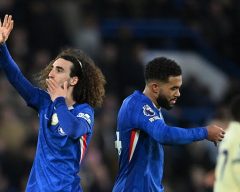 تشيلسي يهزم إيفرتون 2-0 ويعود للمربع الذهبي بالدوري الإنجليزي