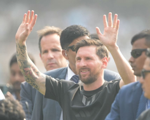 فوضى زيارة ميسي للهند: شغب في كالكوتا واعتذار رسمي