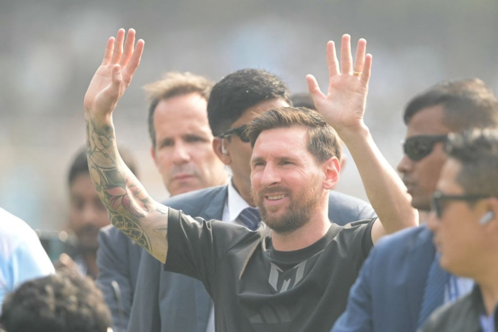 فوضى زيارة ميسي للهند: شغب في كالكوتا واعتذار رسمي