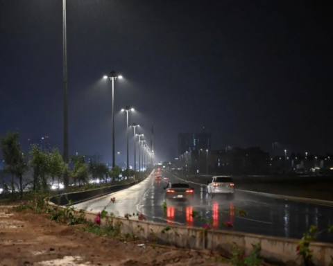 طقس المدينة المنورة: أمطار غزيرة وتحذيرات حتى الأربعاء