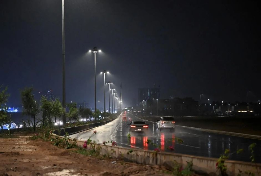 طقس المدينة المنورة: أمطار غزيرة وتحذيرات حتى الأربعاء