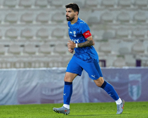 الهلال ينهي معسكر العين بفوز على المحرق ويستعد لودية نيوم