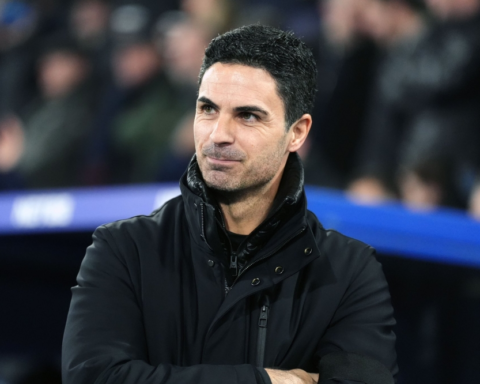 أرتيتا ينتقد دفاع أرسنال رغم الفوز على وولفرهامبتون