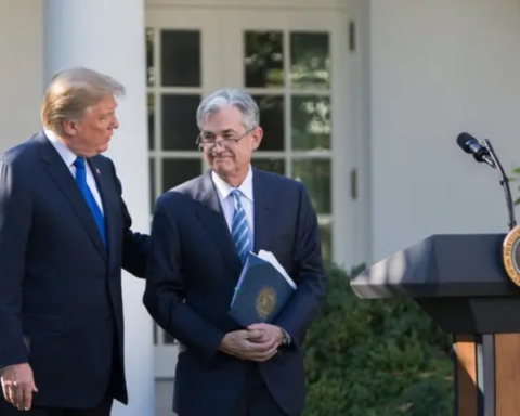 ترامب يحدد شروط رئيس الفيدرالي القادم: خفض الفائدة ونهاية باول