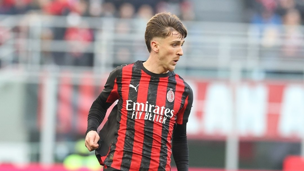 تعادل ميلان وساسوولو 2-2: صدارة الدوري الإيطالي في خطر