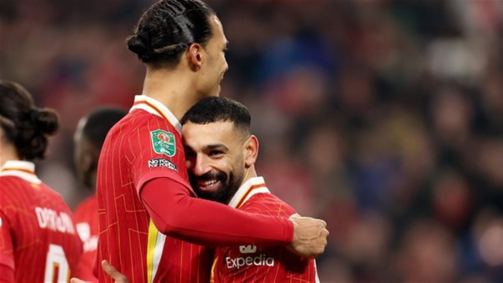 فان دايك يعلق على مستقبل محمد صلاح مع ليفربول وتصريحاته الأخيرة