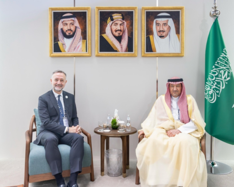 الخريجي يلتقي نائب وزير الخارجية التركي في الرياض