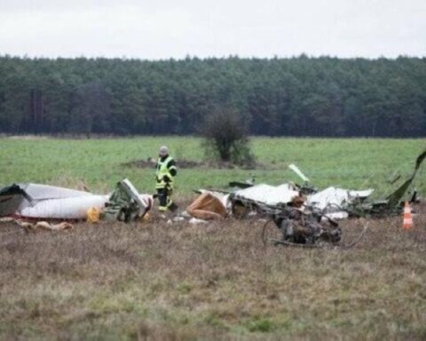 مصرع 7 في تحطم طائرة صغيرة بالمكسيك قرب مطار تولوكا