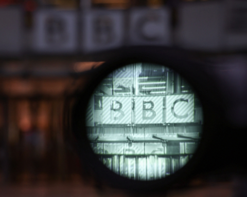 ترامب يقاضي BBC بـ 10 مليارات دولار بسبب فيديو مضلل