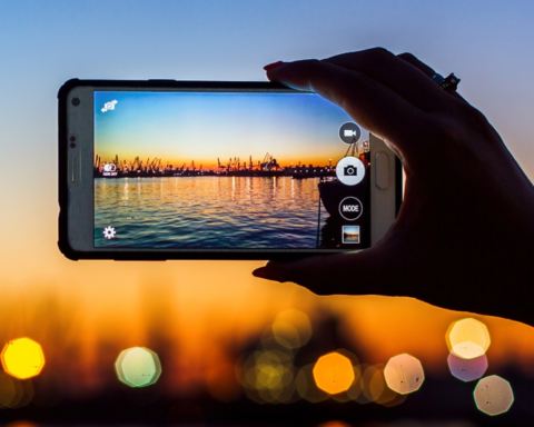 قفزة بأسعار الهواتف الذكية 2026 بسبب أزمة رقائق الذكاء الاصطناعي