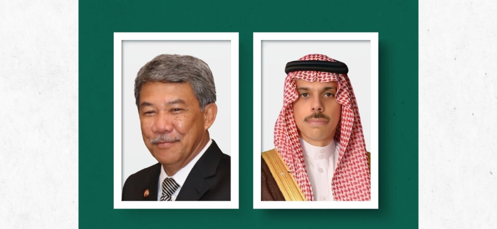 وزير الخارجية السعودي يبحث العلاقات والمستجدات مع نظيره الماليزي