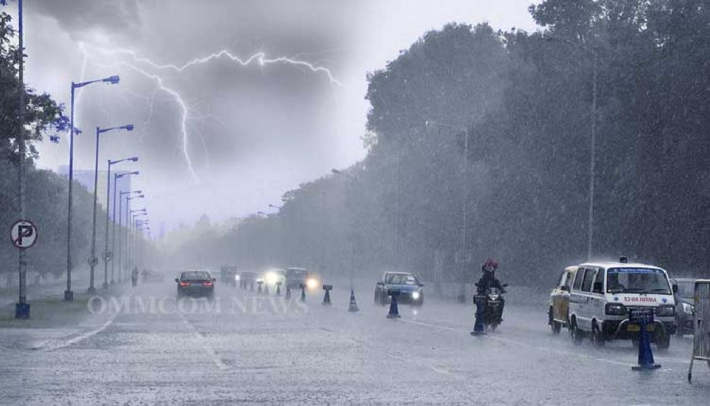 طقس السعودية اليوم: أمطار غزيرة وسيول وثلوج على تبوك