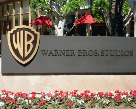 مستقبل باراماونت: تفاصيل عروض الاستحواذ من سوني وسكاي دانس