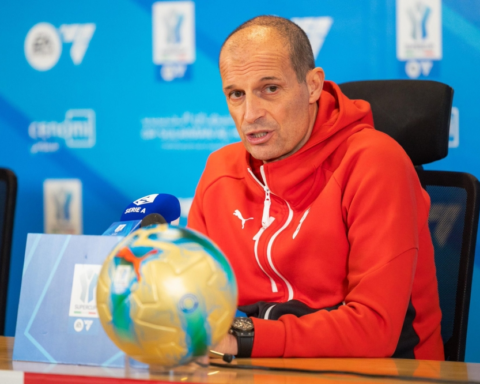 ميلان ونابولي: أليغري يحدد مفتاح الفوز في السوبر الإيطالي