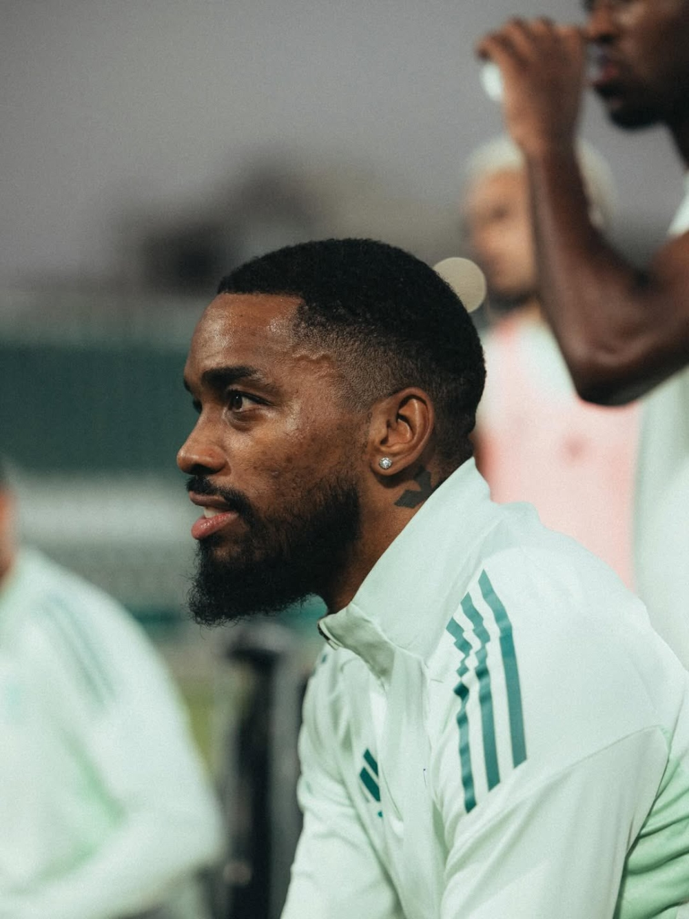 إيفان توني يثير الجدل ومستقبله مع الأهلي السعودي غامض