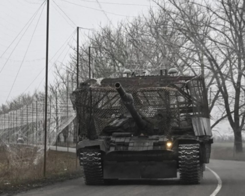 محادثات أوكرانيا وأمريكا: زيلينسكي يكشف الموعد وبوتين يتوعد