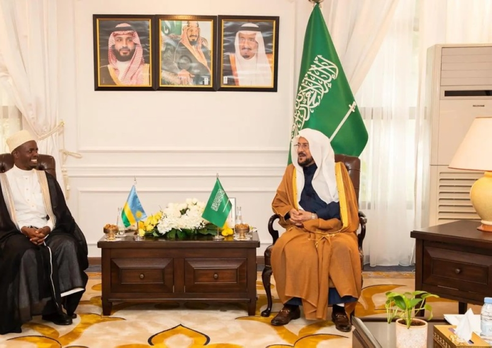 وزير الشؤون الإسلامية ومفتي رواندا: مباحثات لتعزيز الوسطية ونبذ التطرف