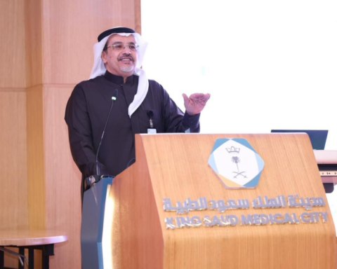 تخريج 335 كفاءة وطنية بمدينة الملك سعود الطبية لدعم الصحة