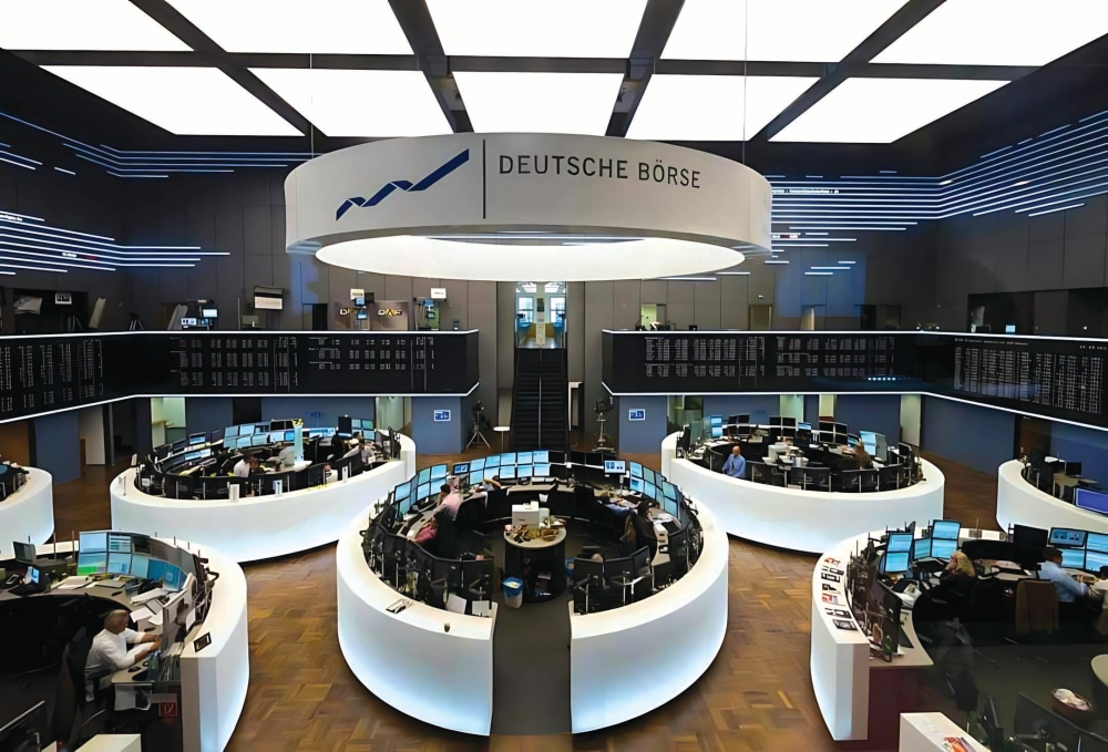 أسهم أوروبا تصعد بدعم آمال الفائدة الأمريكية وقرار المركزي