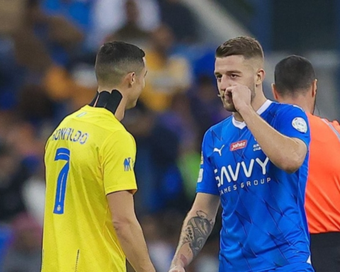 موعد مباراة الهلال والنصر في دوري روشن بملعب المملكة أرينا