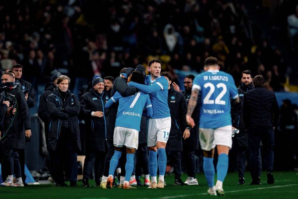 نابولي يهزم ميلان ويبلغ نهائي السوبر الإيطالي في الرياض