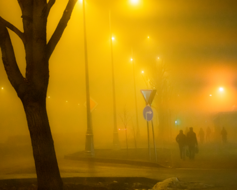 تنبيهات الأرصاد: ضباب كثيف يغطي 10 مناطق سعودية اليوم