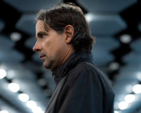 الهلال يستبعد ماتيو باتوييه: أسباب القرار وبديل ياسين بونو