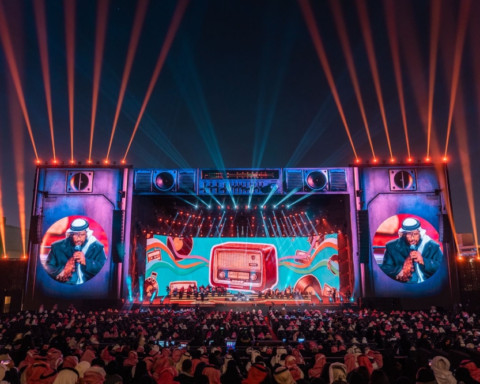 سعد جمعة: الأغنية الطربية صنعت وجدان العرب والسرعة قتلت الفن