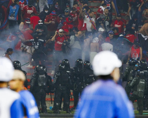 اشتباكات نهائي كأس كولومبيا: 59 مصاباً وعقوبات صارمة