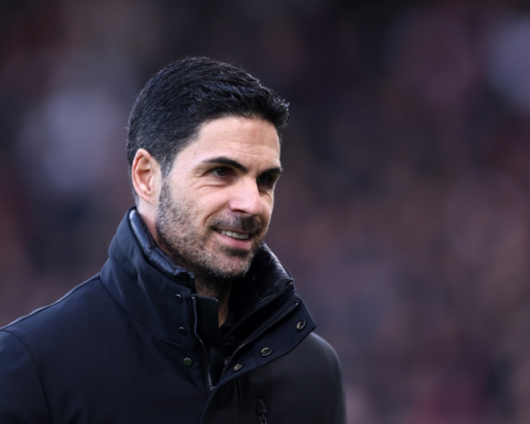 أرتيتا يحتفل بعامه السادس مع أرسنال قبل مواجهة إيفرتون