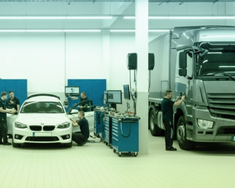 اشتراطات ورش السيارات الجديدة: مهلة عام للتصحيح عبر منصة بلدي