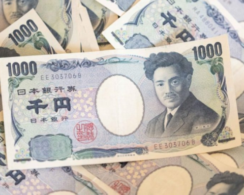 المركزي الياباني يرفع الفائدة لأعلى مستوى منذ 1995