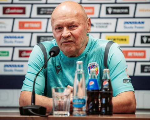 ميروسلاف كوبيك مدرباً لمنتخب التشيك: تفاصيل العقد ومسار الملحق