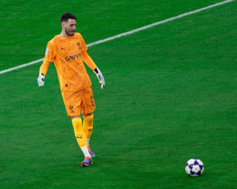 مستقبل ماتيو باتوييه مع الهلال وقرار إنزاغي المصيري