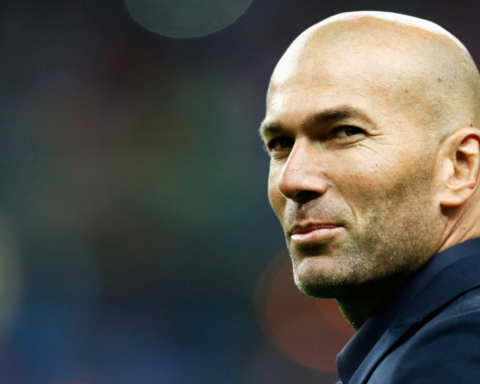 زيدان يرفض ريال مدريد ويقترب من تدريب منتخب فرنسا