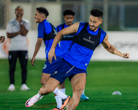 أزمة نادي الفتح في دوري روشن 2026: أسباب التراجع وشبح الهبوط