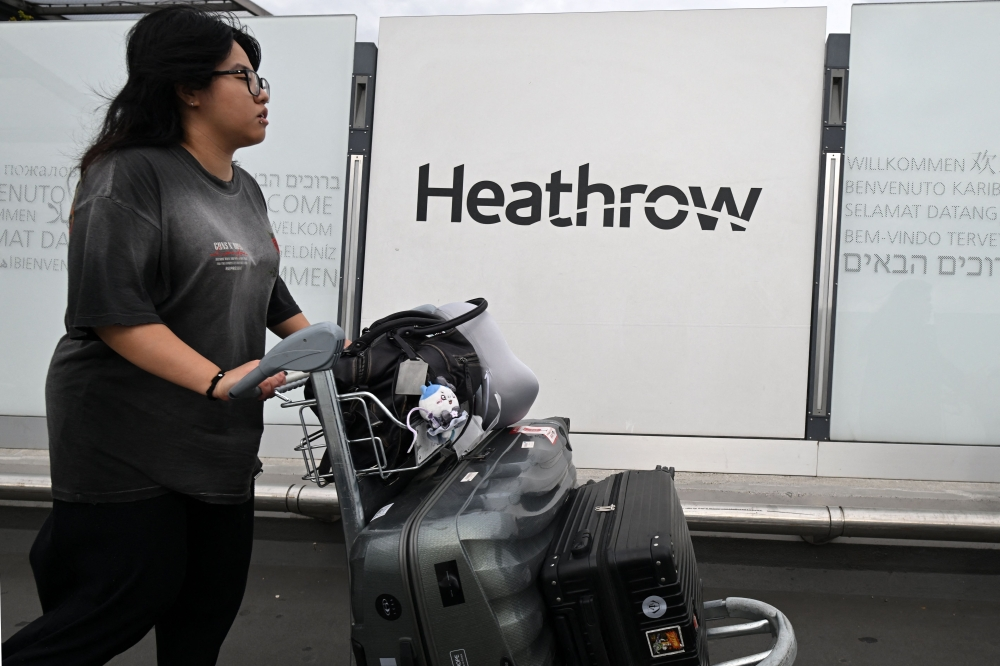 بريطانيا تؤكد سلامة بيانات التأشيرات بعد هجوم إلكتروني