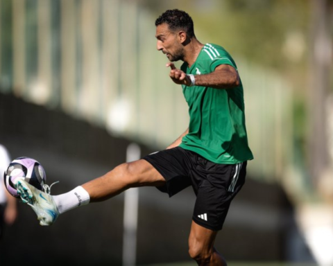 وكيل كوكا ينفي رحيله عن الاتفاق السعودي في الشتوية