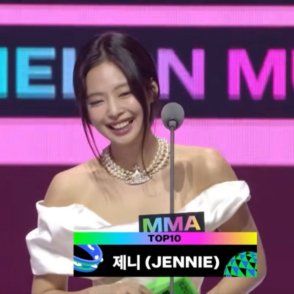 جيني تحصد البونسانق وتكسر الأرقام القياسية بألبوم Ruby